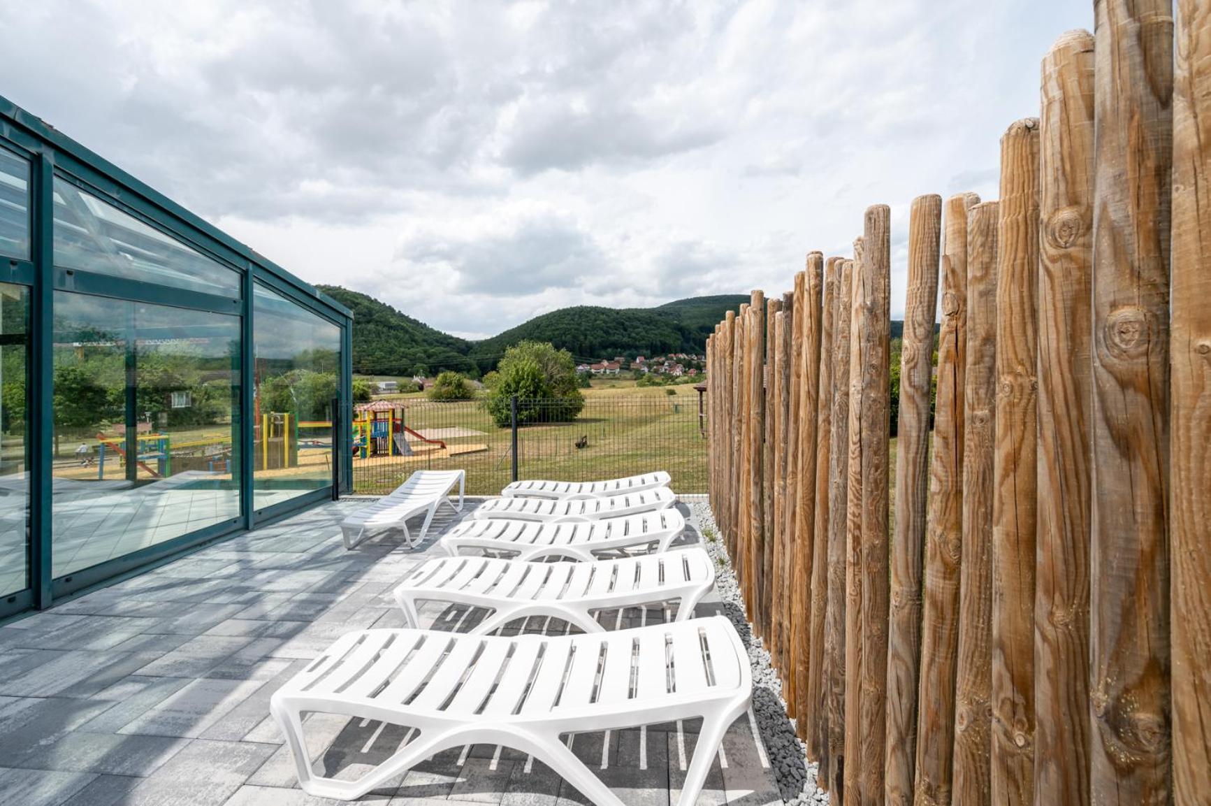 Camping Les Vosges Du Nord Oberbronn Eksteriør bilde