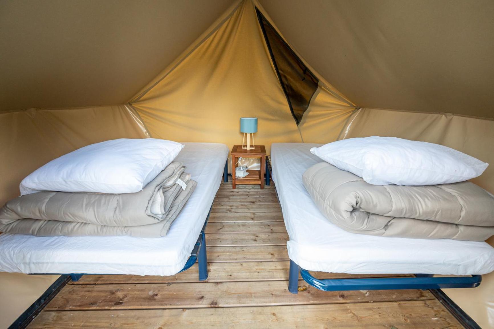Camping Les Vosges Du Nord Oberbronn Rom bilde