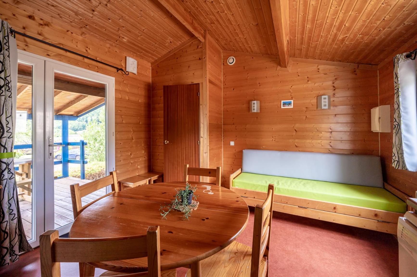 Camping Les Vosges Du Nord Oberbronn Rom bilde